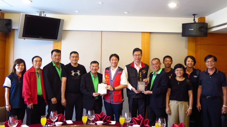 1080826馬國女籃訪花 (3)