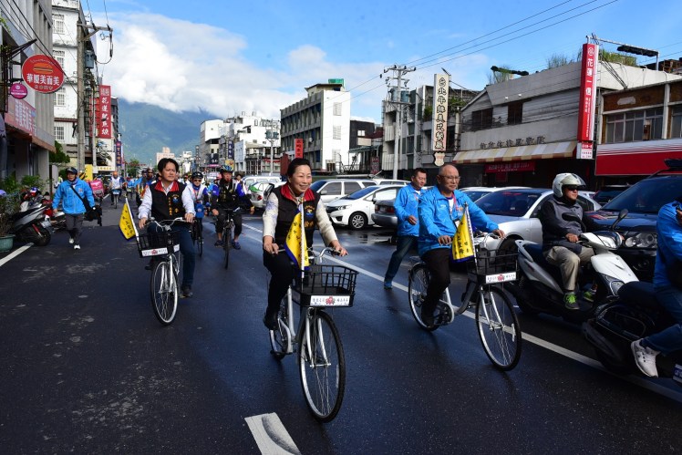 0102 新港奉天宮辦理「馨護台灣_媽祖騎島平安」-徐榛蔚縣長與車隊從慈天宮出發至港天宮-2